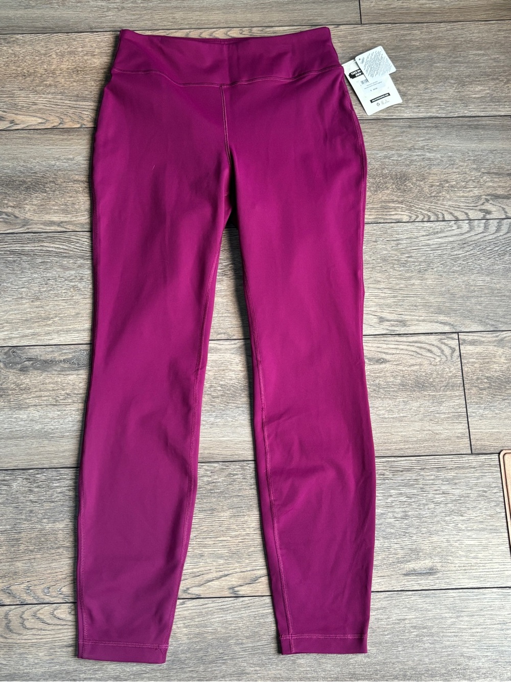 NWT Duluth Trading Co NoGA Classic High Rise Leggings Red Violet Purple Sz Small